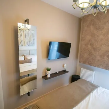 Kate'S Luxury Apartment With Private Parking Volos Exterior photo