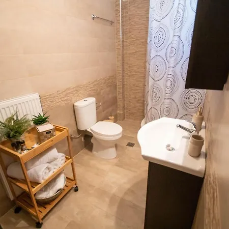 Kate'S Luxury Apartment With Private Parking Volos Exterior photo