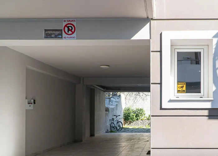 Kate\'S Luxury Apartment With Private Parking