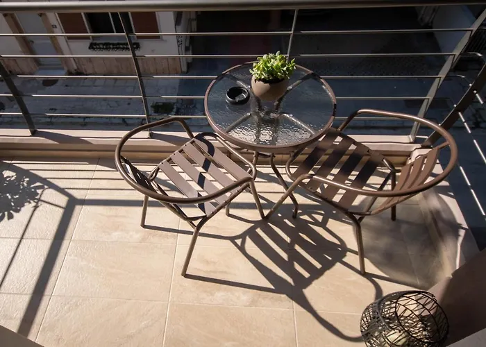 Kate\'S Luxury Apartment With Private Parking