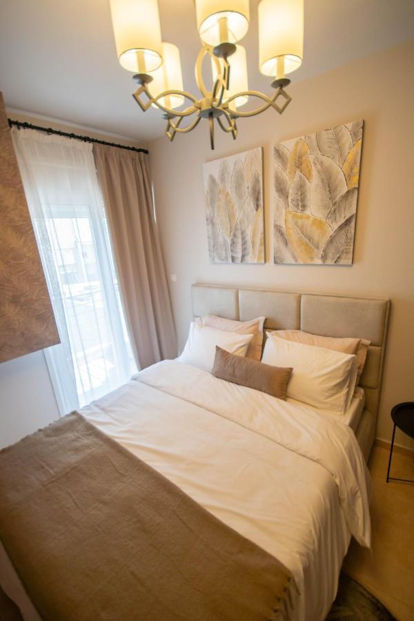 Apartment Kate's Luxury With Private Parking