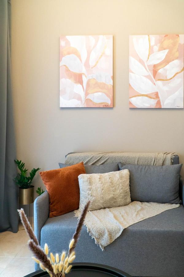 Kate's Luxury With Private Parking Apartment